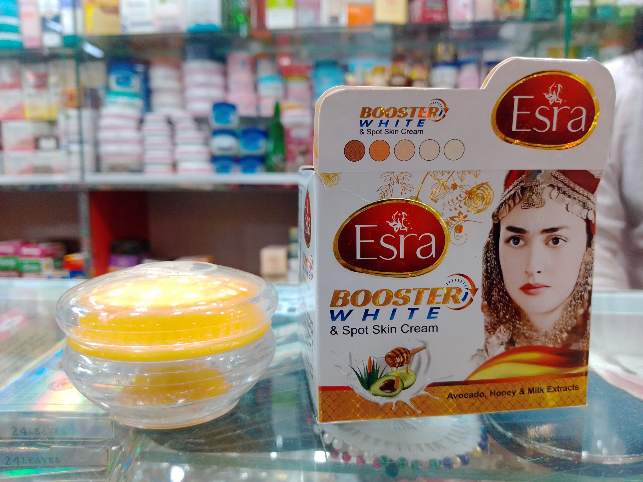 Esra Booster White & Spot out Skin cream | 15gm - Image 2